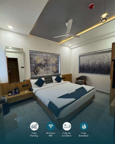 Deluxe Room 3