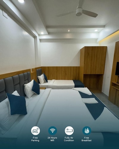 3 Bedded AC Family Room